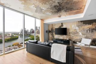 Luxury 2-Bedroom Condo with Water Views Near Rainey Street - 9