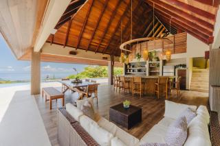 Lamangata Luxury Surf Resort - 5