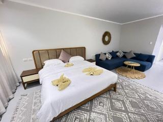 Blue Heaven Studio with beach Access A439 - 3