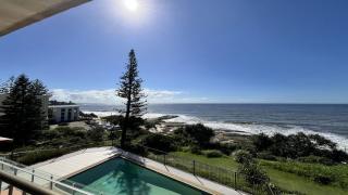 Amazing Views! Unit 3 Edgecliffe - Caloundra - 9