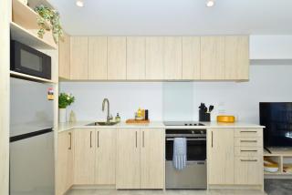 Modern 1 Bedroom Apartment with Private Balcony - 8