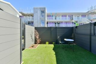 Modern 1 Bedroom Retreat with Private Yard - 6