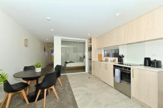 Modern 1 Bedroom Retreat with Private Yard - 1
