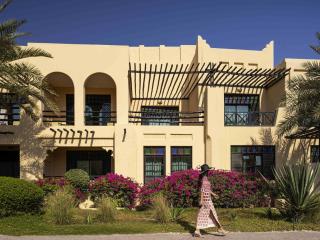 Novotel Bahrain Al Dana Resort - 9