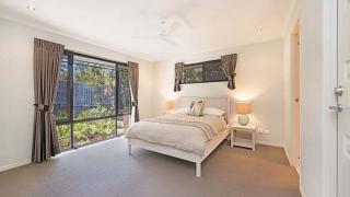 Hideaway -4BR Family Home with Pool, Near Beach - Caloundra - 4
