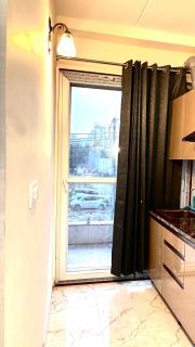 Spacious Studio Apartment Near Medanta Hospital by LuxAura Stays - 6