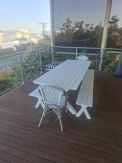 The Point Beach House Middleton - No Linen Included - 5