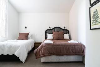 The Octagon House - 7