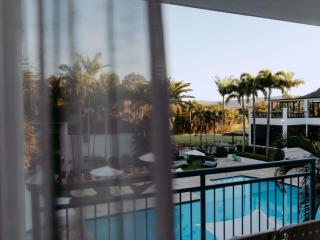 Mercure Gold Coast Resort - 8