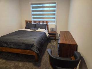 Walnut Retreat Yorkville, Calgary - 2