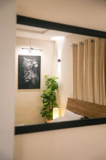 The Beige Oasis - 7