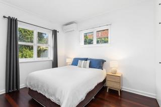 Comfy 60s era 3 Bedroom Entire home - 7