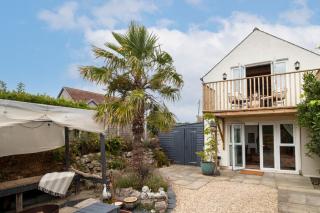 Buttyland Farm Cottage - Parking Firepit - 0
