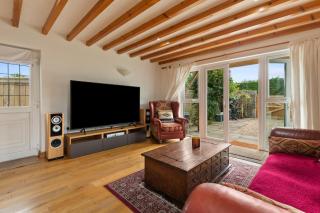 Buttyland Farm Cottage - Parking Firepit - 1