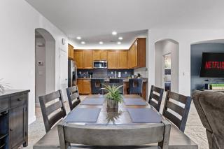 4BR, Garage, King Suite, 20 min to Lake Tahoe-Reno - 6