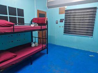Alhuda Roomstay - 1