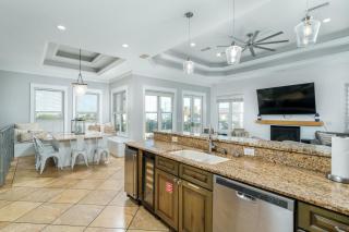 Sandy Heels: Luxury 6BR Crystal Beach Retreat with Gulf Views, Private Pool & Beach Walk - 1