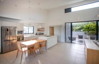 Penthouse Luxueux avec Piscines, Vues Mer et Montagne - 2