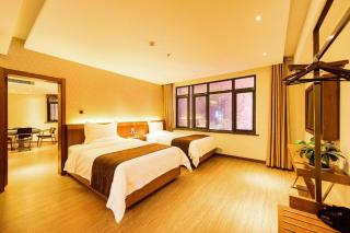 James Joyce Coffetel· Zhengzhou Wenhua Road Technology Market - 9