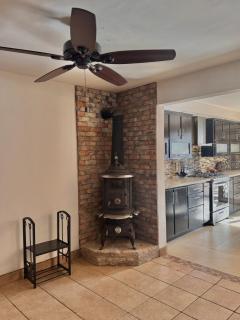 Casa Blanca Patio and private garage - 9