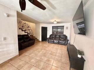 Casa Blanca Patio and private garage - 4