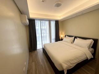 L CONDOTEL Apartment Near Okada Casino PITX MOA with Pool - 8