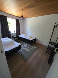 Spacious House With Ev Charger In Peaceful Area - 4