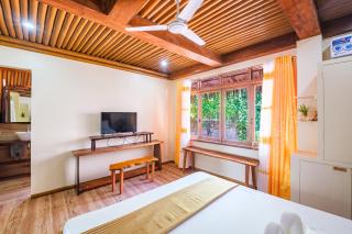 Paras Inn Beach House 2 - 5