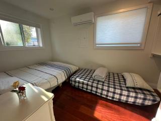 Bright & Cozy 2-Bed Room Close to UBC, Transit, beach and Downtown - 7