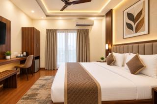 Hotel Premium Wood Domlur Near Manipal Hospital & Kemp Fort Mall - 5