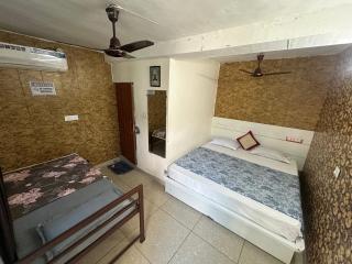Green Nest Retreat GuestHouse - 8