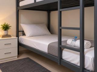 Solace Urban Bunks - 7