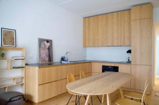 Luxury Apt with Harbor Views 1 - 2