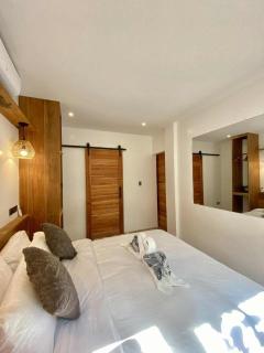 Gab-Gab Residency Modern House - 5