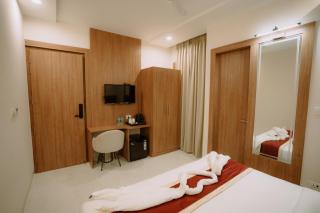 The Camellia Grand - 8