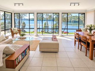 The Lake House - lakeside retreat w. pool & views - 9