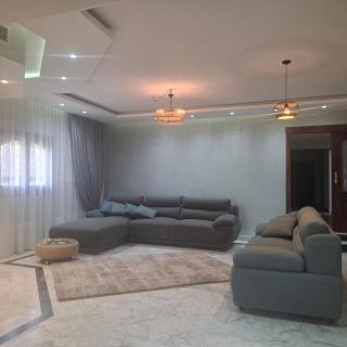 Spacious 3BR Apt on Main Hassan St - 0