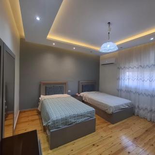Spacious 3BR Apt on Main Hassan St - 8