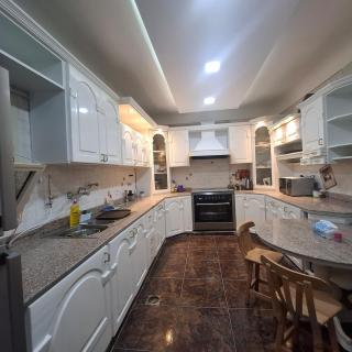 Spacious 3BR Apt on Main Hassan St - 5