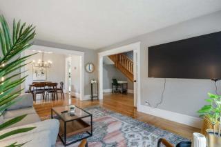 Comfortable 3-Bedroom Stay in Moncton - 6