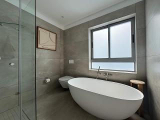 Boardwalk Hideaway 28 - Luxe 3BD Seaside Villa - 1