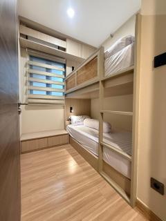 Spacious 3BR BSD City & Mountain View with Netflix - 4