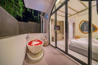 3BR villa with pool & rooftop jungle views - GF4 by TROPICALLY - 4