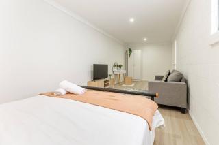 Heart Of Loganholme Private Bedroom 6, Walk To All - 1