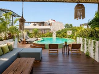 Fantastic 6BR Luxury Penthouse Villa 12ppl Rooftop Pool & Bathtub - 9