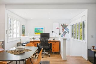 Luxe 1 Bedroom Studio Apartment-Pepp Grove border - 4