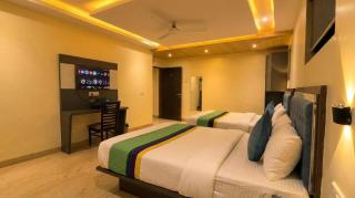 Hotel Embassy Suites - 7