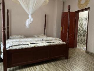 Royal Guest House - 1