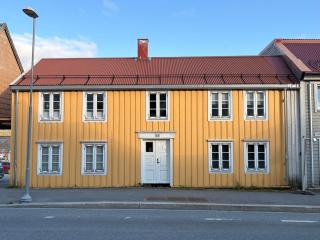 Apartment in Tromsø city centre with two bedrooms og free parking - 0