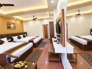 SEA VIEW - BALCONY - SWIMMING POOL - LIFT- FAMILY HOTEL The Suvarna SGH RESORT PURI - 1
